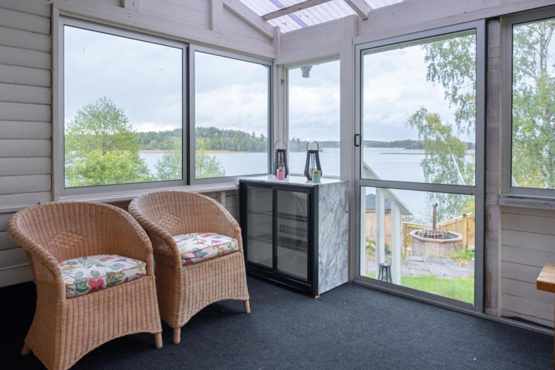Unique Cottage With A View Of Malaren, Марієфред Екстер'єр фото